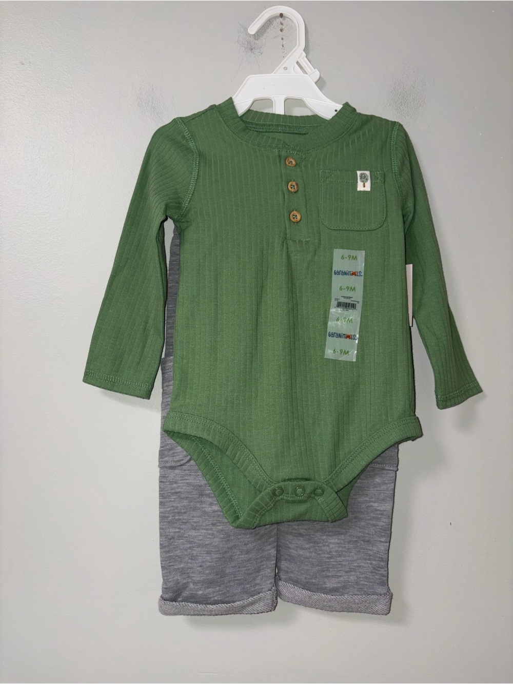 Garanimals Green Long Sleeve Body Suit Trees & Gray Sweatpants Set NWT 6-9M